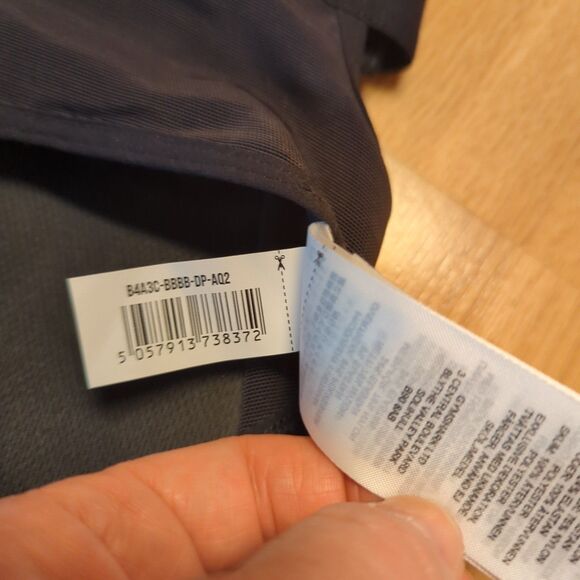 Gymshark Racerback High Support Sports Bra 36 B/C Black Wireless Workout Active - Picture 6 of 7